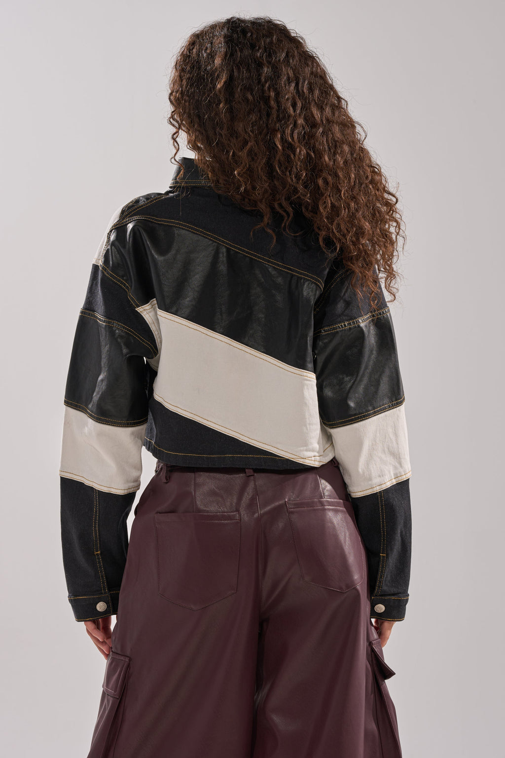 GUESS WHAT STRIPE COLLARED BLOUSE
