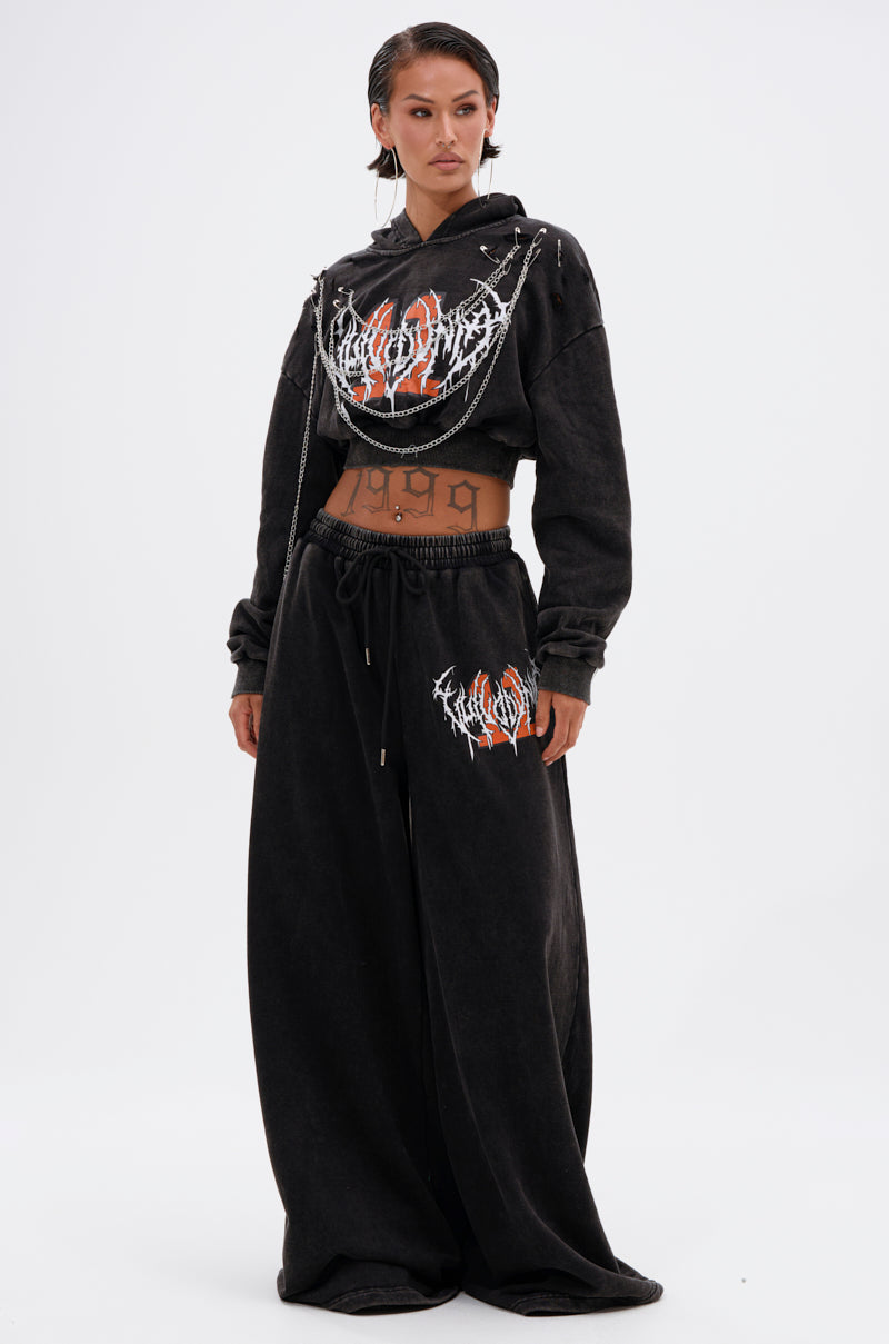 LUCKY ELEVEN CHAIN CROP SWEATSHIRT