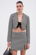 INVITE ONLY CHAIN TRIM BLAZER