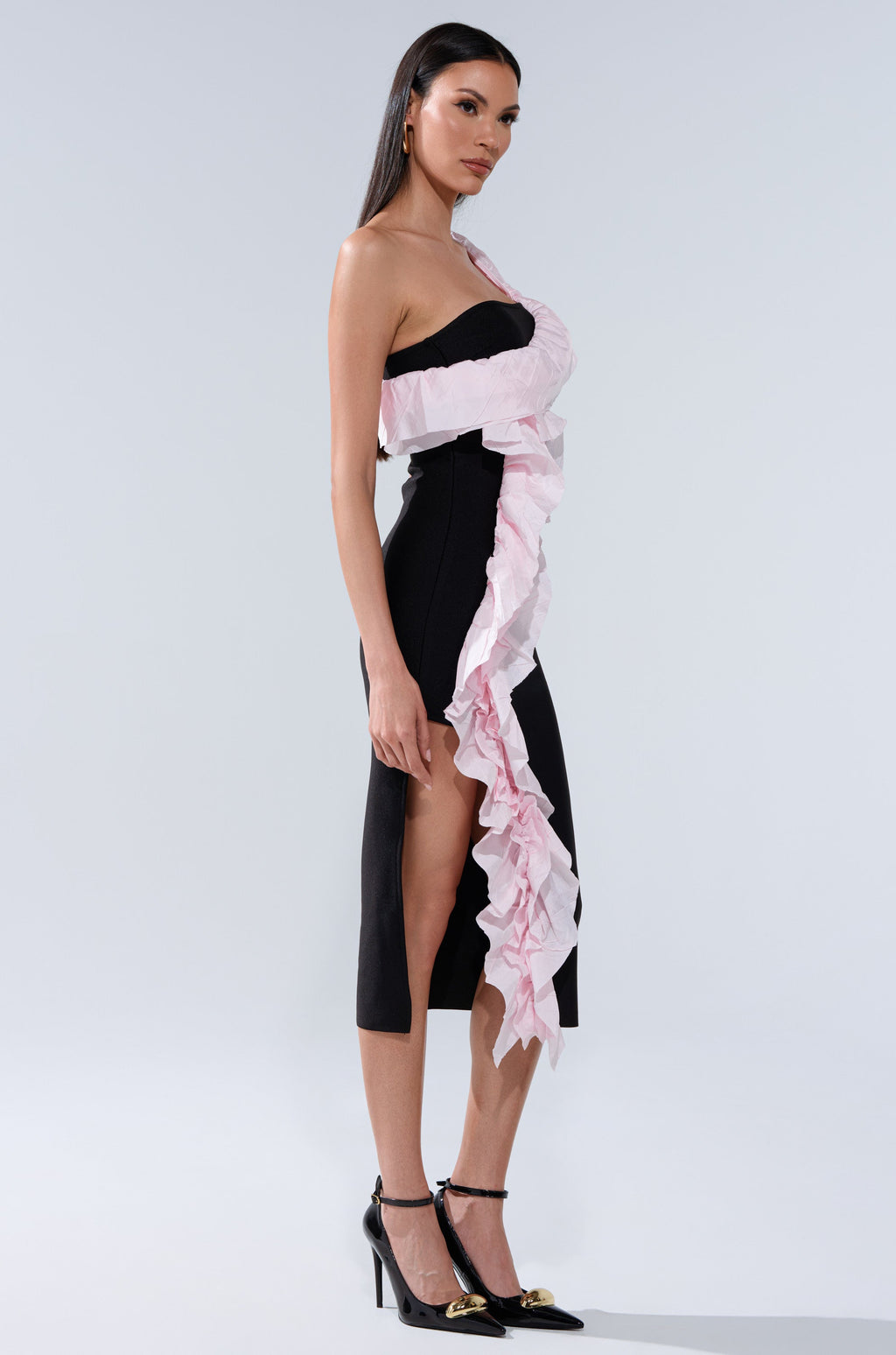 SOFT FLEX BANDAGE MIDI DRESS WITH RUFFLE DETAIL