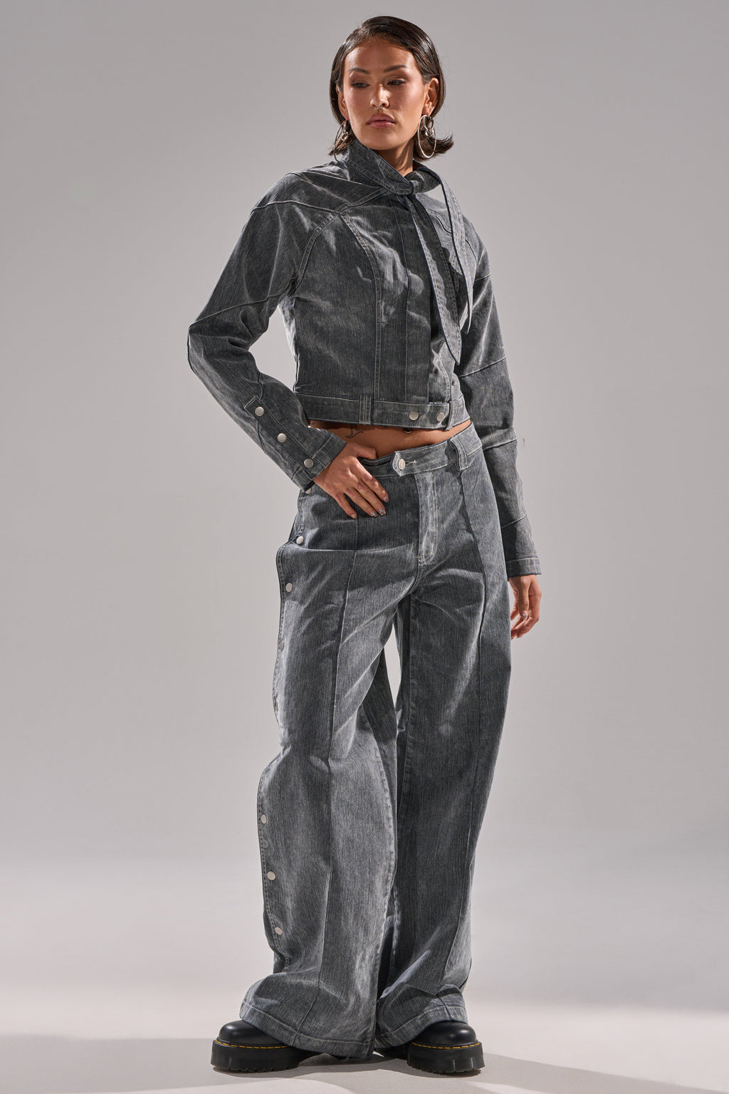 CATCHING EYES VELVET DENIM BLOUSE