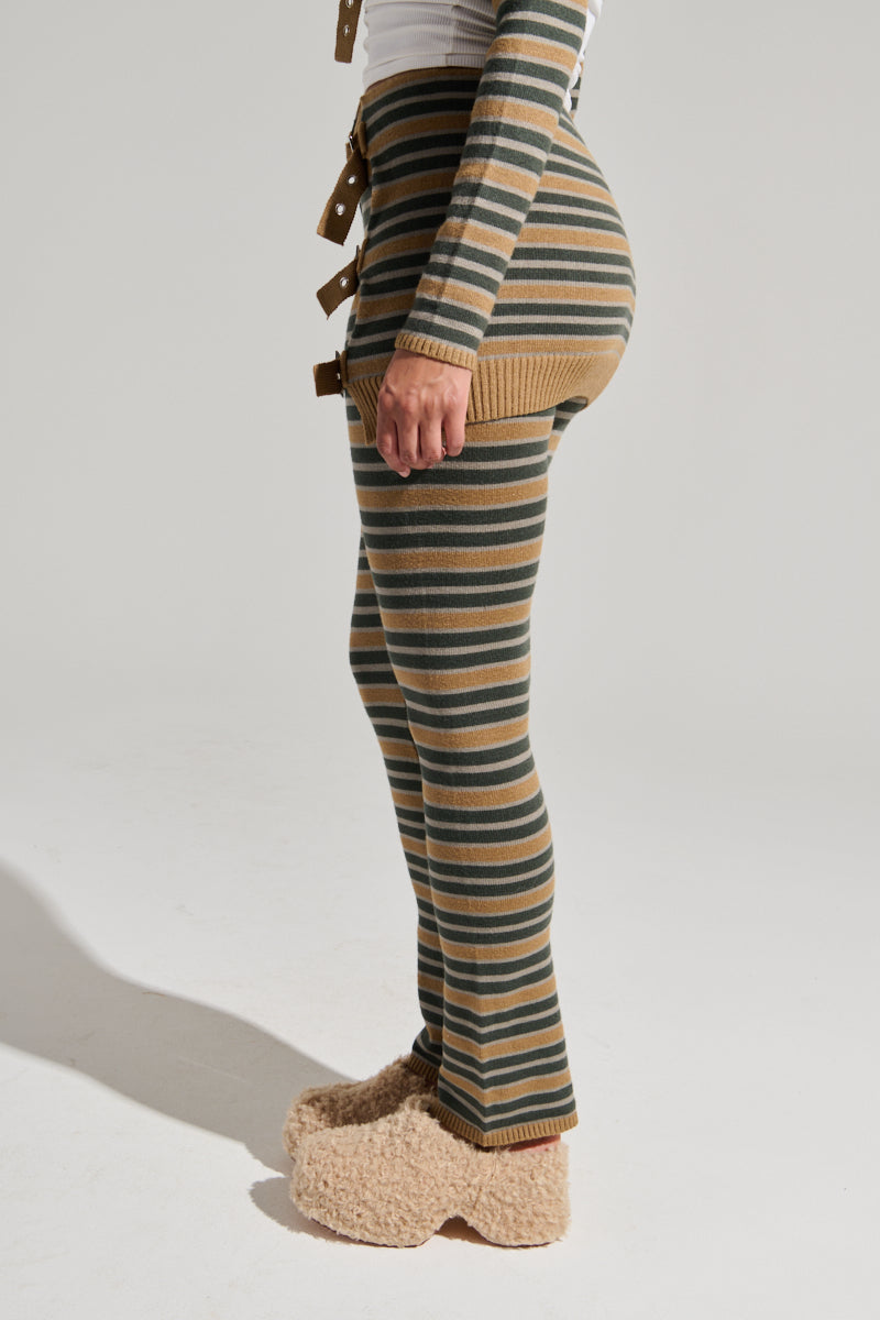SAY LESS FLARE PANT