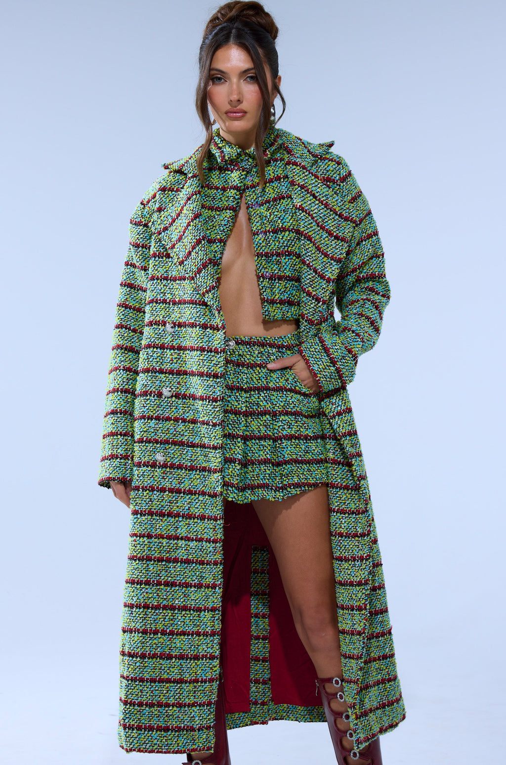 IT'S GIVING TWEED BUTTON DOWN