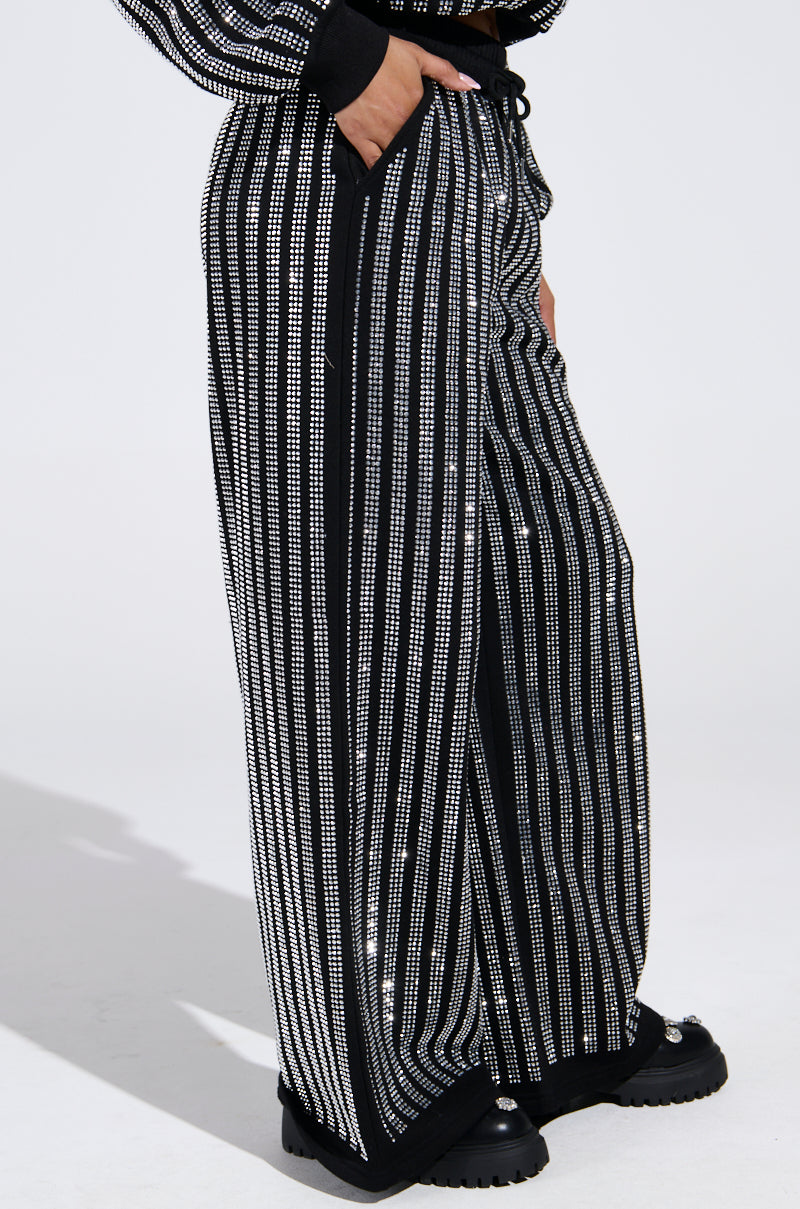 SPARKLE QUEEN WIDE LEG JOGGER