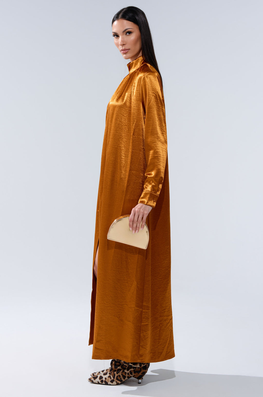 QUEEN TYPE BLOUSE