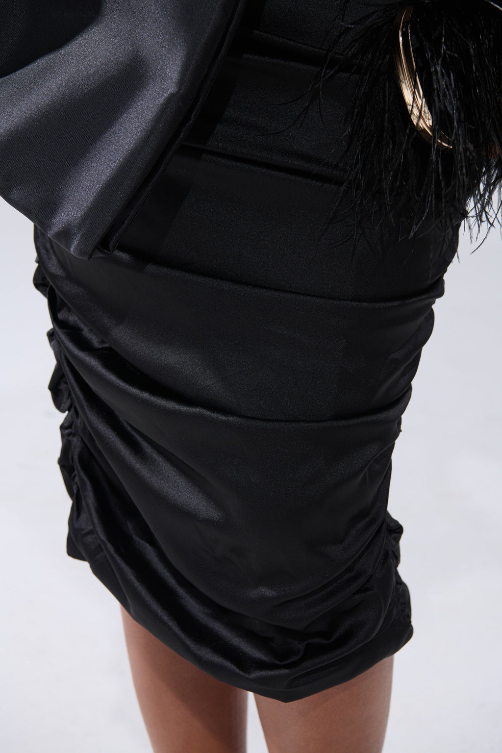 ONE OF ONE BOW MIDI DRESS IN BLACK