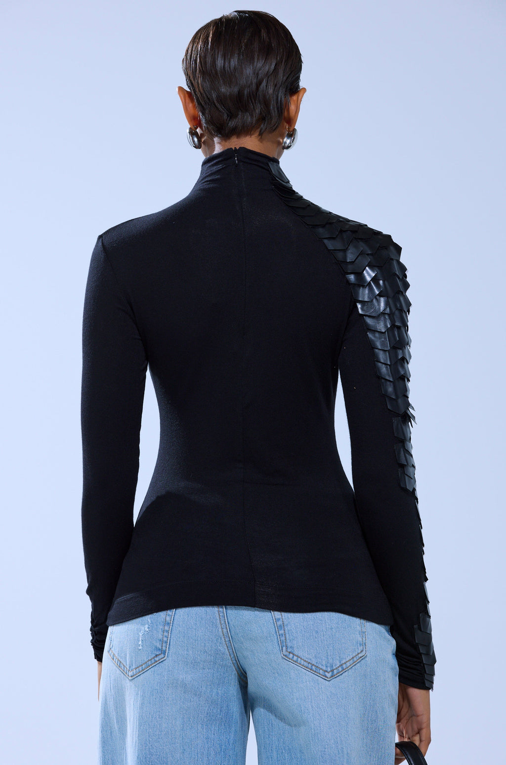NASTASIA SCALE TOP