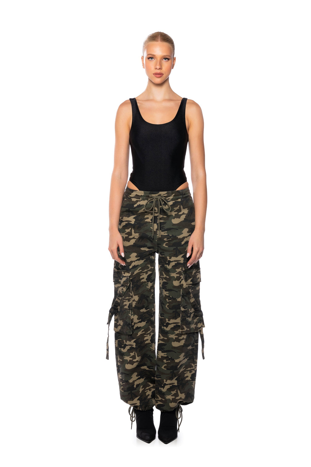 PAXTON SAMI SCOOP SLEEVELESS BODYSUIT IN BLACK